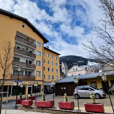 Dreamski Zell Am Town, Near 滨湖采尔
